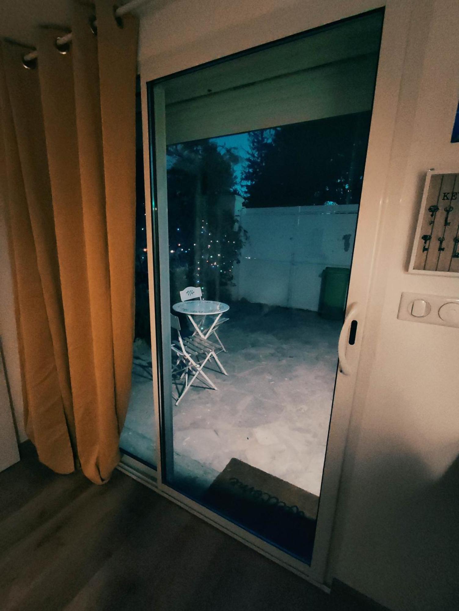 Studio Avec Clim Et Terrasse Proche Du Centre Ville D'อาวีญง ภายนอก รูปภาพ